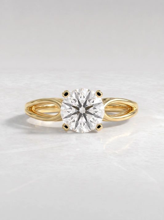 The Margot Romantic Round Cut Lab-Grown Diamond Ring