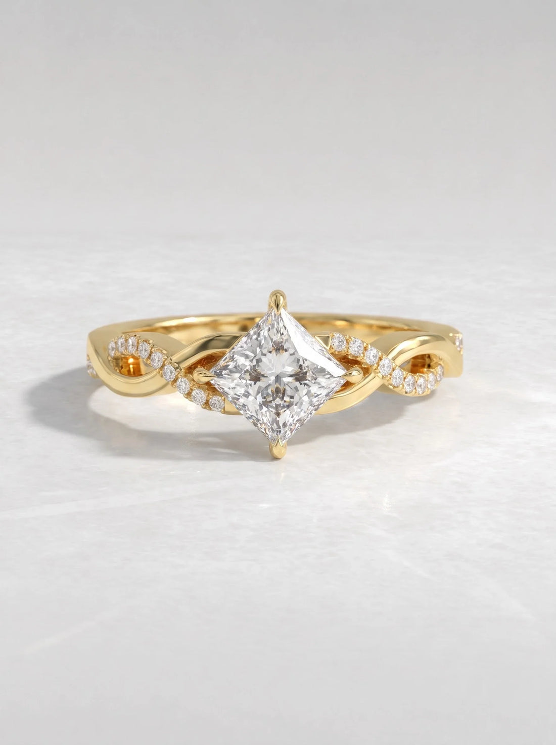 14K vs 18K Gold vs Platinum: Which Metal Is Best for an Engagement Ring?