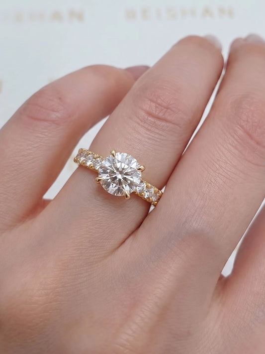 Poetic Solitare With Accent Round Cut Lab-Grown Diamond Bridal Ring - View 2